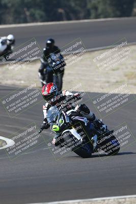 media/Sep-20-2025-TrackDaz (Sat) [[27f0cde673]]/B Group/1020am (Turn 3)/